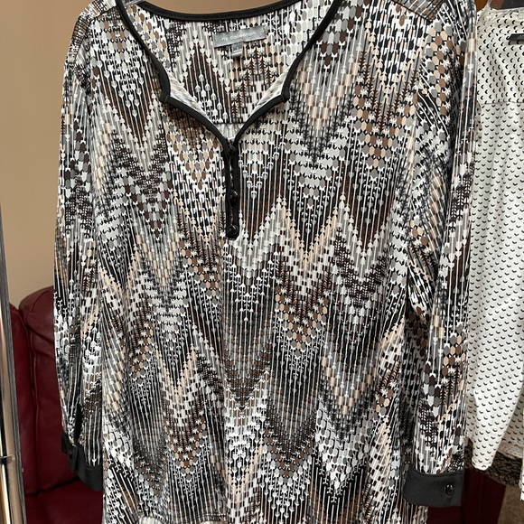 Womens Size Large Lot - Picture 2 of 9